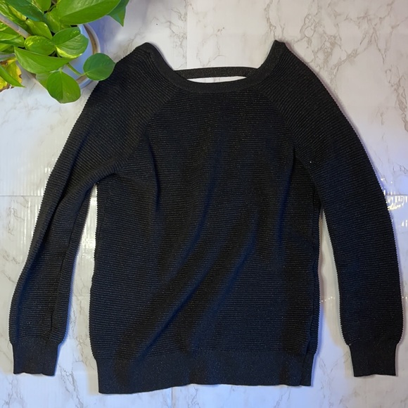 H&M - Keyhole Back Glitter Sweater - Picture 2 of 11
